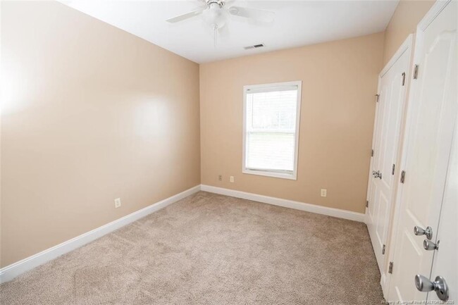 Building Photo - 1611 Bluffside Dr