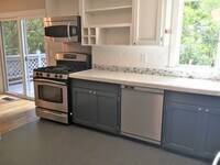 Building Photo - Beautiful 4 Bedroom Juanita Gem Walking Di...