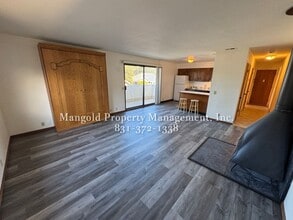 Building Photo - 728oce