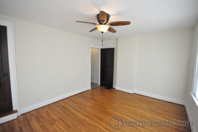 Building Photo - 63-65 E Como Avenue