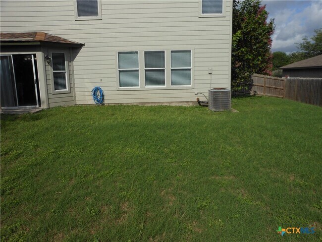 Building Photo - 617 San Augustine Blvd