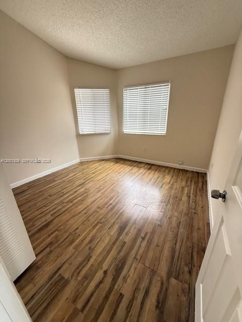 Building Photo - 1034 W Jasmine Ln