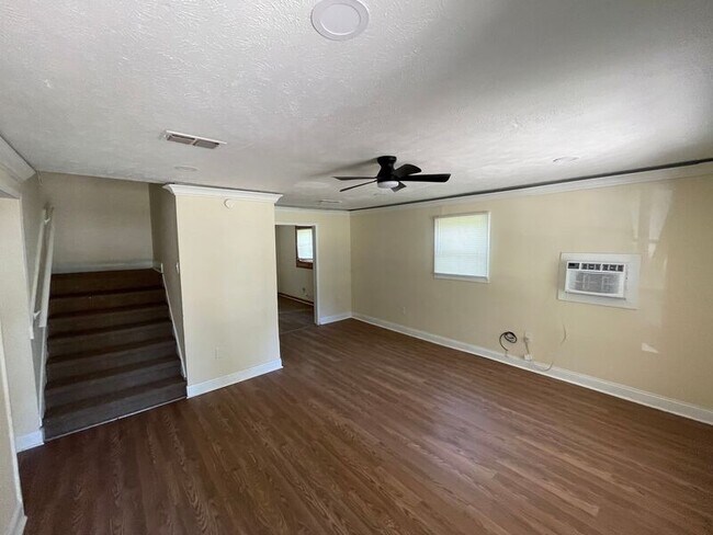 Building Photo - 6239 Wesley St