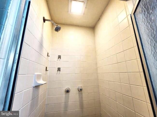 Building Photo - 515 Fourth St