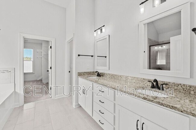 Building Photo - 263 Dublin Lp