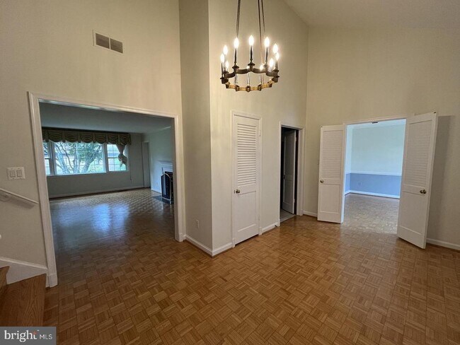 Building Photo - 6301 Evermay Dr