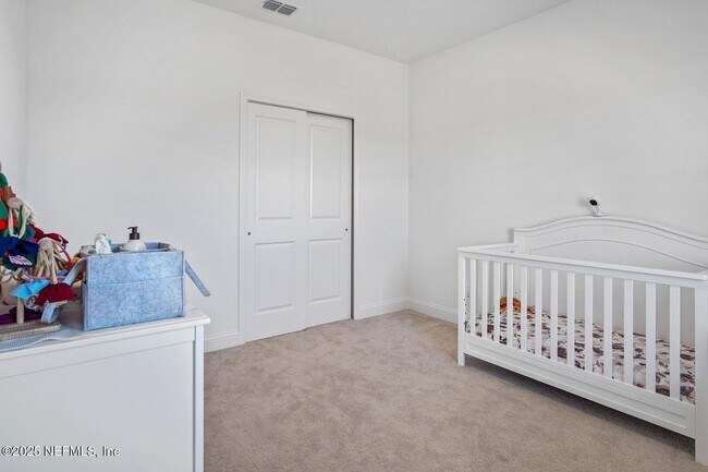 Building Photo - 181 Oaklawn Ct