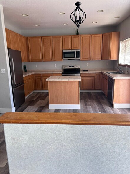 Building Photo - 4324 Ravenswood Ct