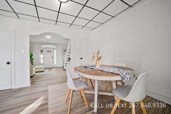 Building Photo - 312 E Eleanor St