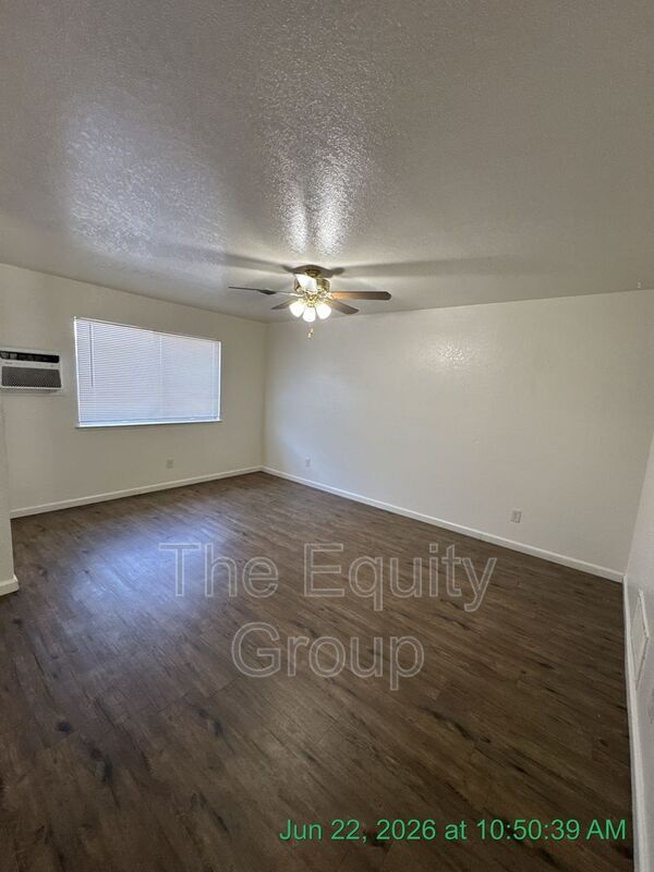Building Photo - 1226 S Santa Fe St