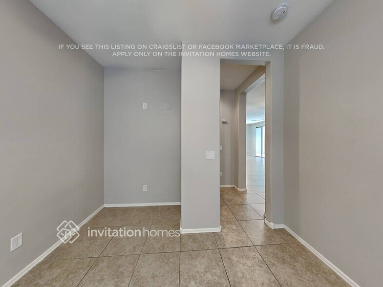 Building Photo - 1342 S Salem