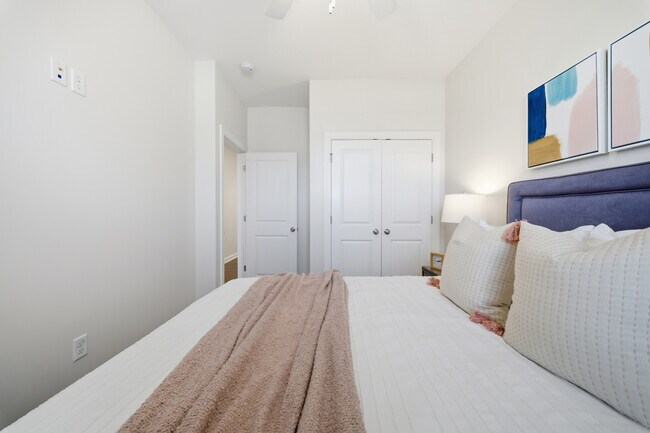 Building Photo - 4106 Pleasant Ave