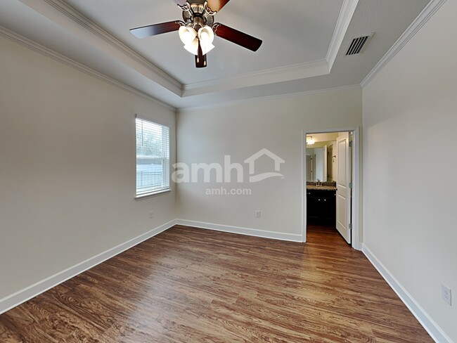 Building Photo - 407 Pine Terrace Drive