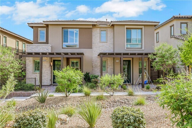 Building Photo - 11696 Redwood Mountain Ave