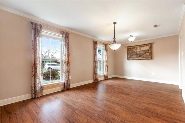 Building Photo - 4713 Ithaca St