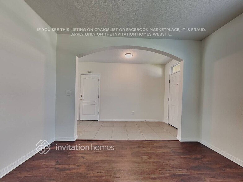 Building Photo - 35859 Jenny Lynne Cir