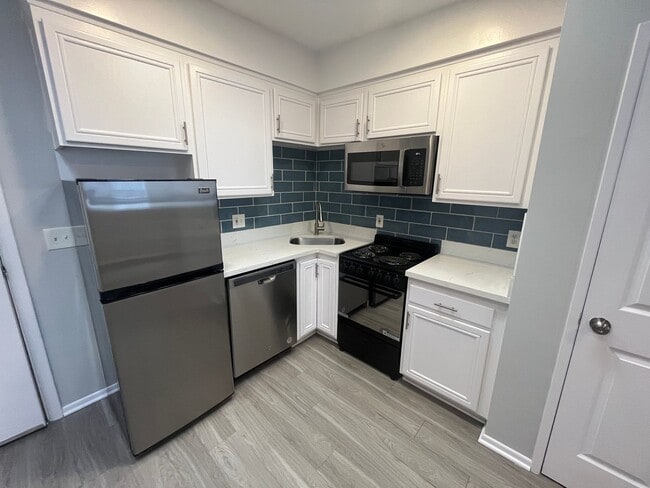 Interior Photo - 1015 2nd Street
