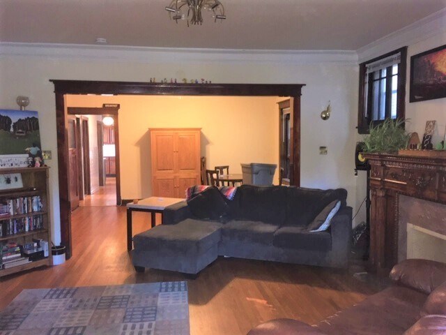 Building Photo - 3939 N Paulina St