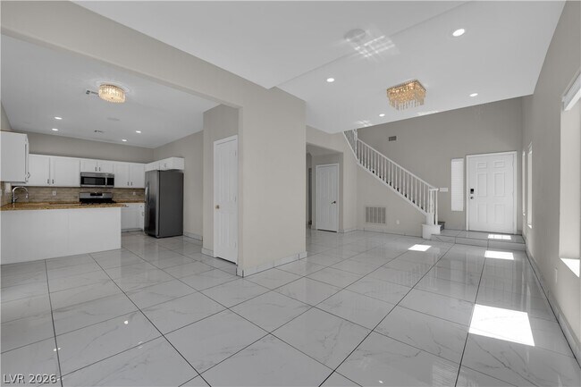 Building Photo - 3733 Horseshoe Mesa St