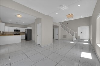 Building Photo - 3733 Horseshoe Mesa St