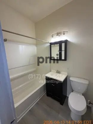 Building Photo - 402 N Delaware St
