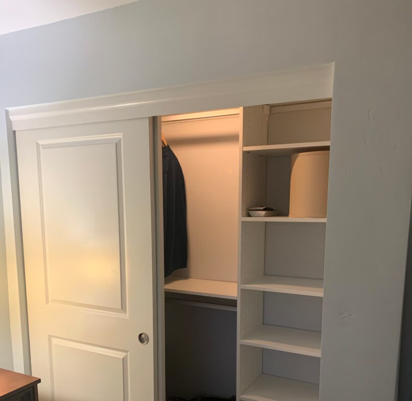 Bedroom - 3907 Georgia St