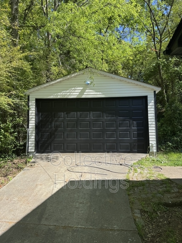 Building Photo - 7823 Rugby Ave