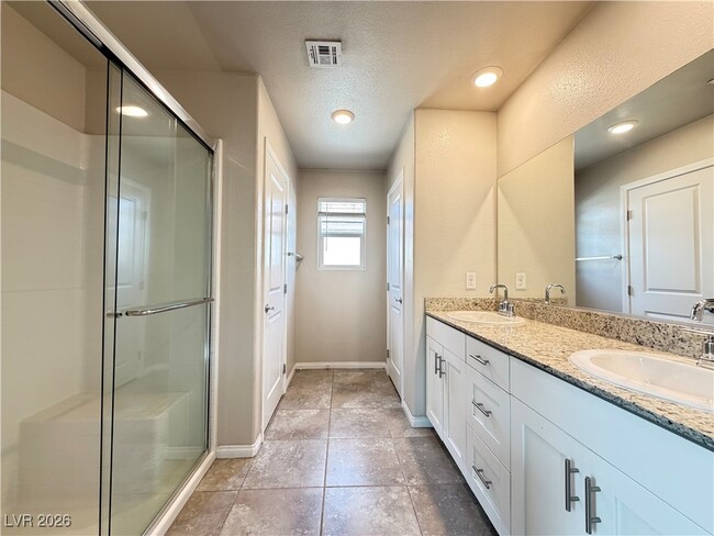 Building Photo - 10877 El Camino Rd