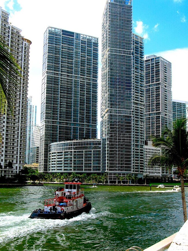 Primary Photo - 475 Brickell Ave