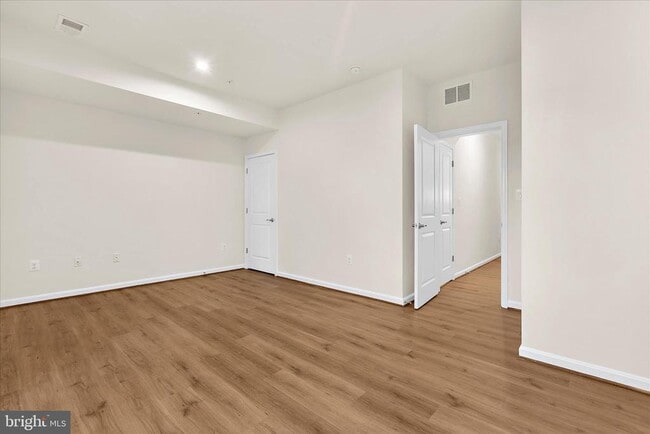 Building Photo - 1110 Thomas Trl