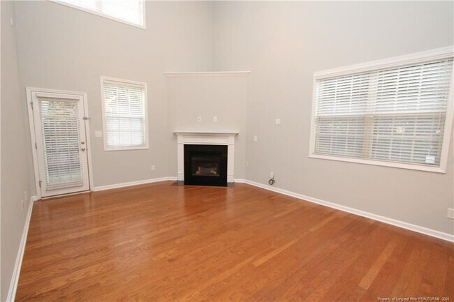 Building Photo - 8367 Primanti Blvd