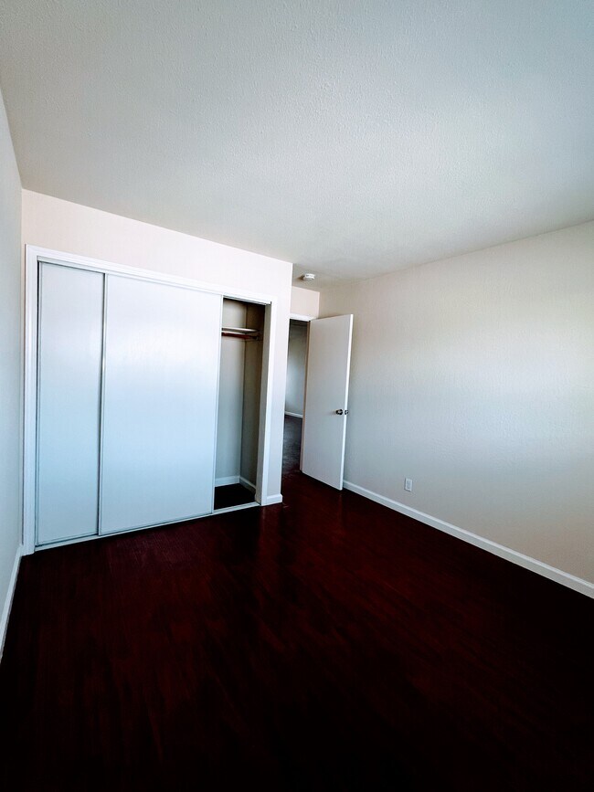 Building Photo - 620 Gamma Ct