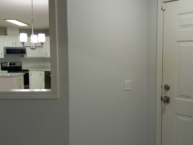 Building Photo - Large 3/2 Family Home that is Conveniently located off Blue Angel PKWY