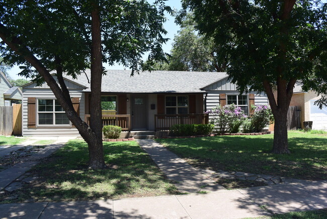 Primary Photo - 3116 31st St