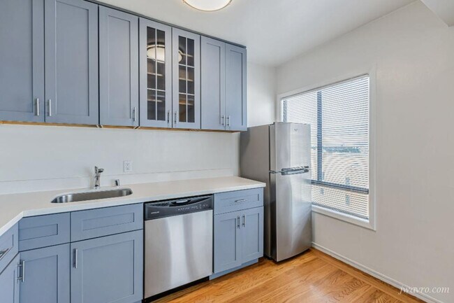 Building Photo - 50 Terra Vista Ave