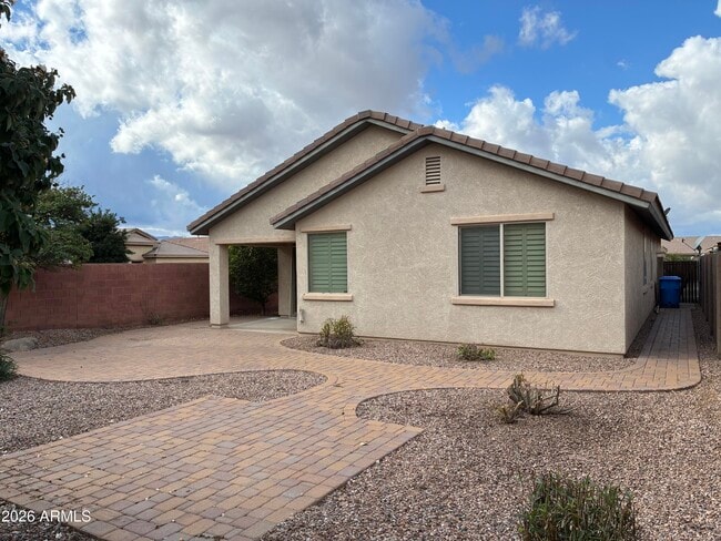 Building Photo - 8011 S 70th Dr