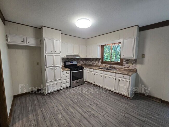 Building Photo - 1194 Ingram Dr