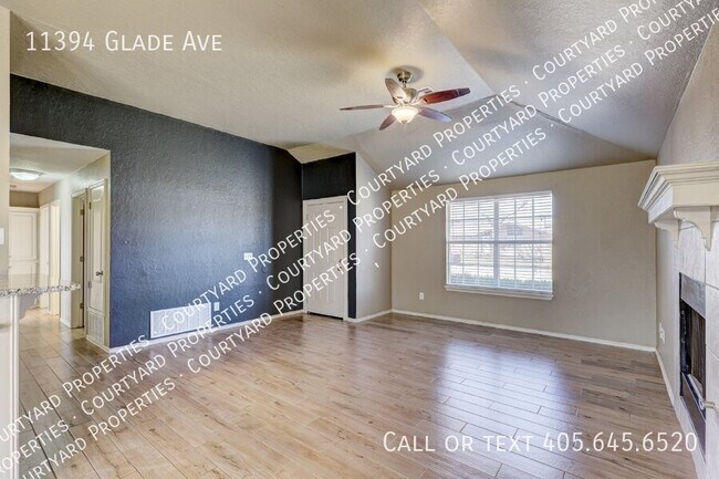 Building Photo - 11394 Glade Ave