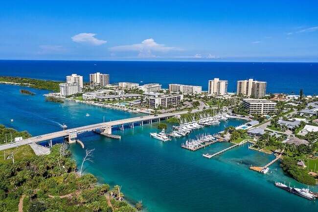 Building Photo - 225 S Beach Rd