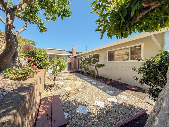 Building Photo - 6931 Wilson Way