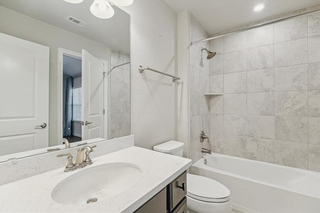 Building Photo - 3954 Kelley Pond Dr