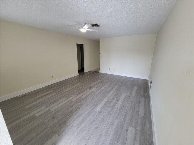 Building Photo - 1028 Lillian St