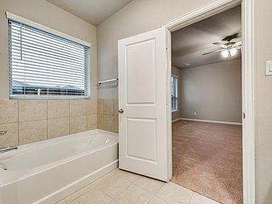 Building Photo - 4207 Briar Rose Way