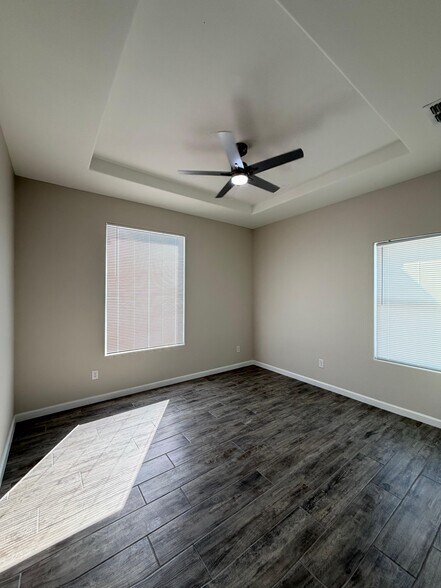 Building Photo - 3900 Ventura Ave