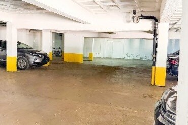 Building Photo - 7517-19 Oxford Dr