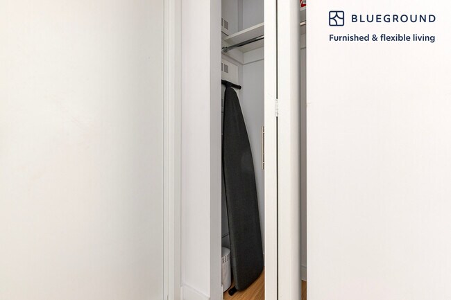 Building Photo - 171 Suffolk St