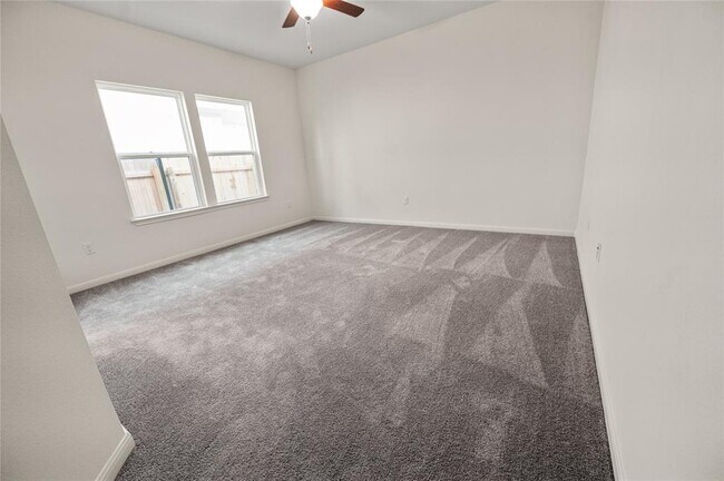 Building Photo - 10725 Overlook Pass