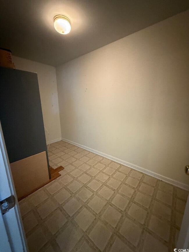 Building Photo - 22 Woodhaven Dr