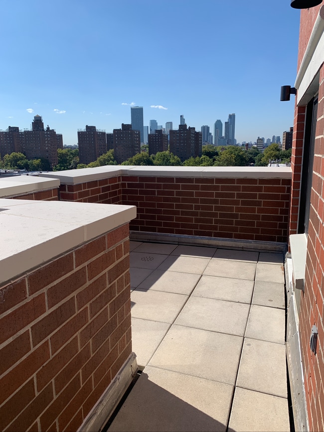 Building Photo - 3212 23rd St