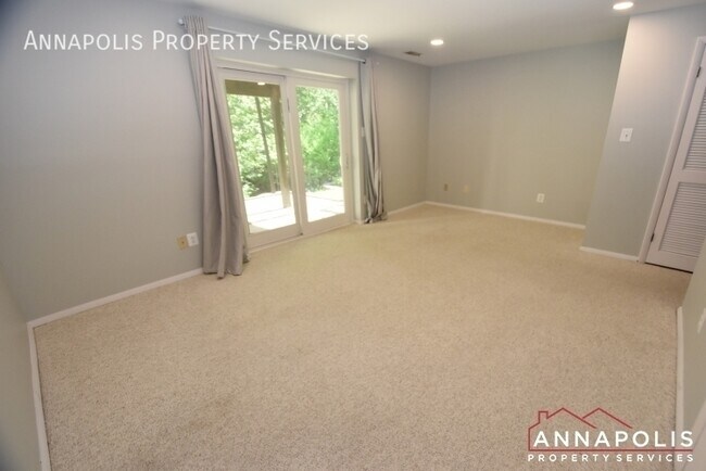 Building Photo - 17 Mooring Point Ct